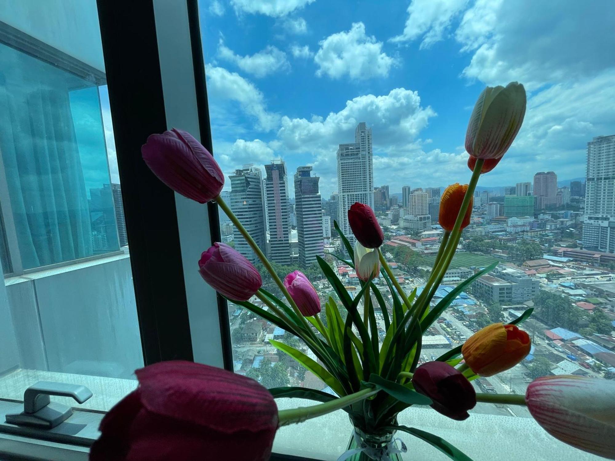 Mercu Summer Suite Klcc By Minshuku Kuala Lumpur Eksteriør bilde